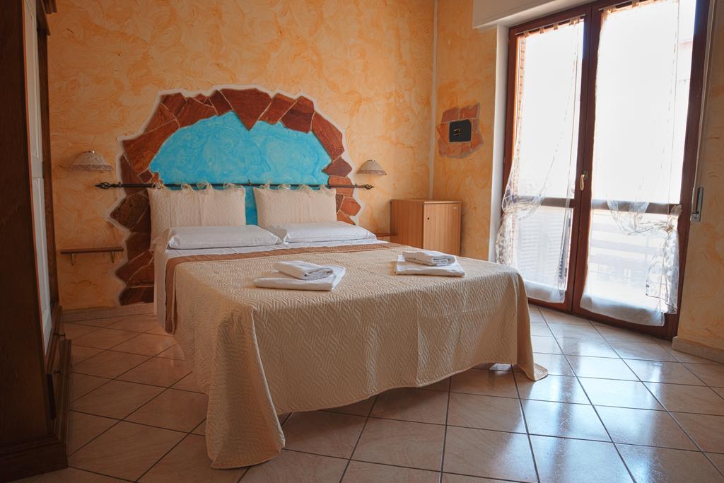 La Manta Guest House Alghero Luaran gambar
